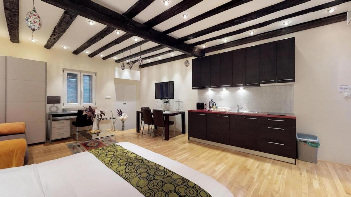 Diocletian Studio Apartments スプリト エクステリア 写真
