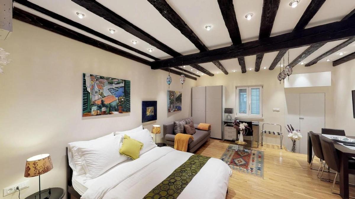 Diocletian Studio Apartments スプリト エクステリア 写真