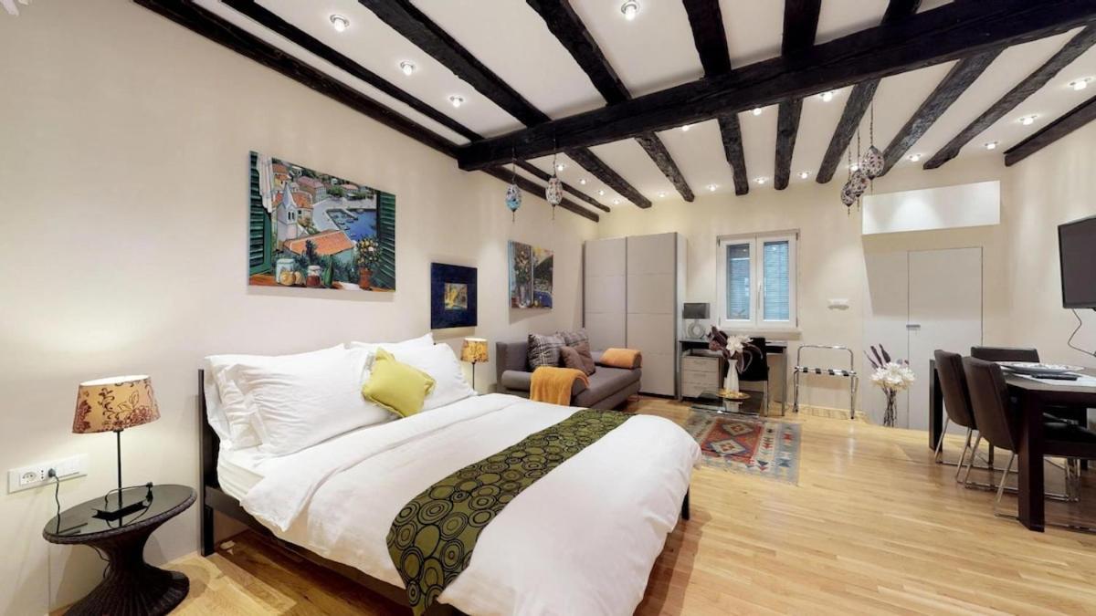 Diocletian Studio Apartments スプリト エクステリア 写真